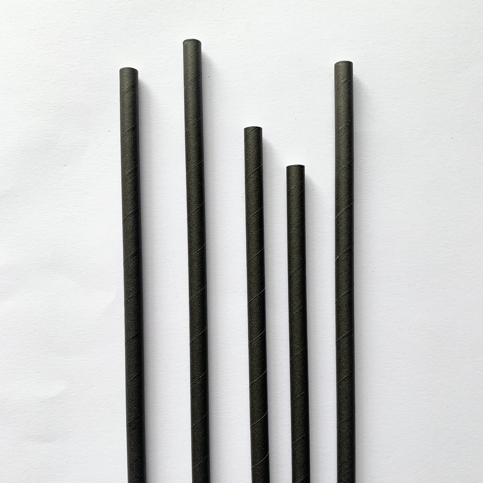 Pai negru din hârtie 197x6 mm - 250 buc