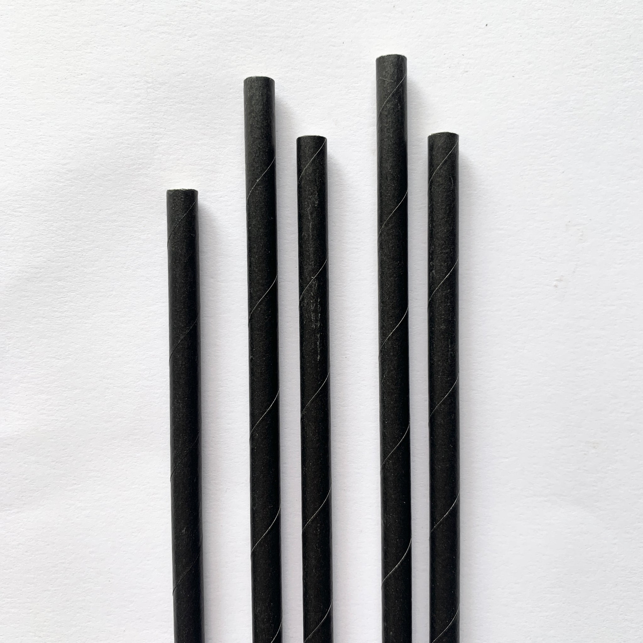 Pai negru din hârtie pentru smoothie 216x8 mm - 250 buc